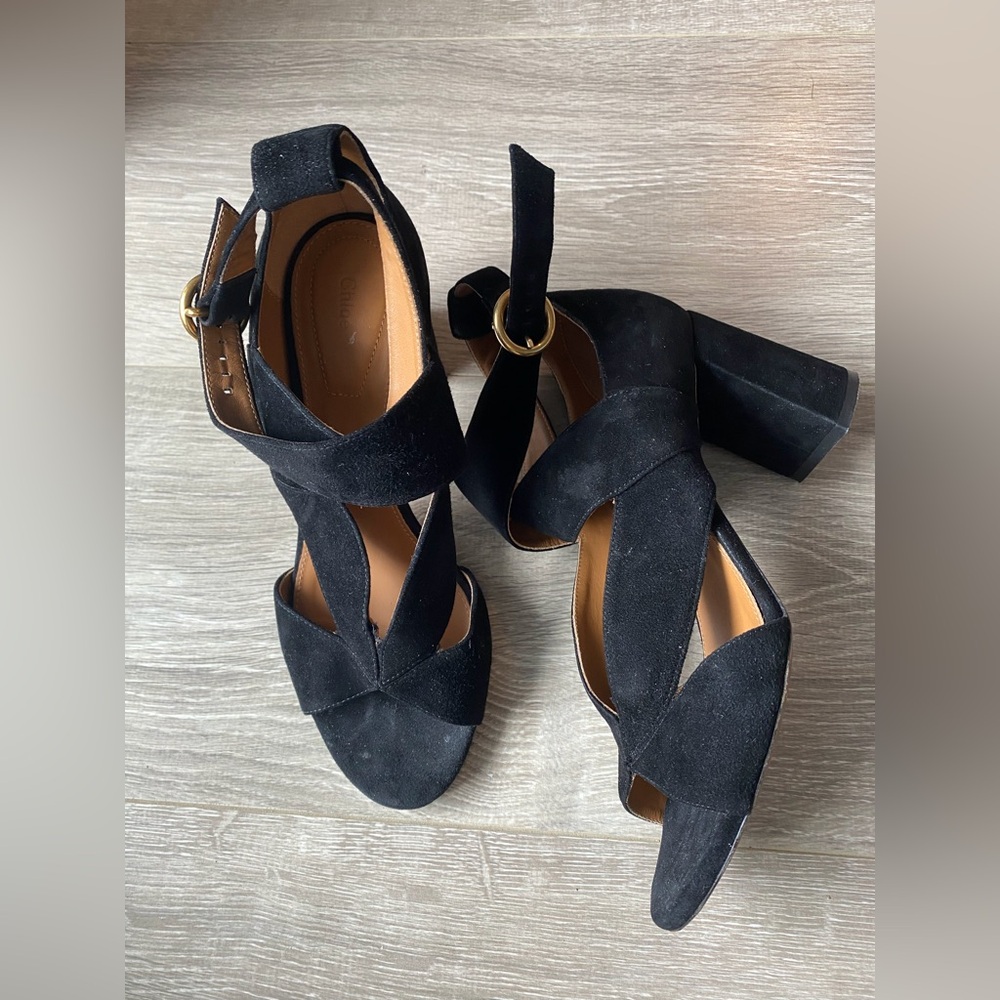 Beautiful Authentic Chloe Sandals size 37.5 - designer vintage